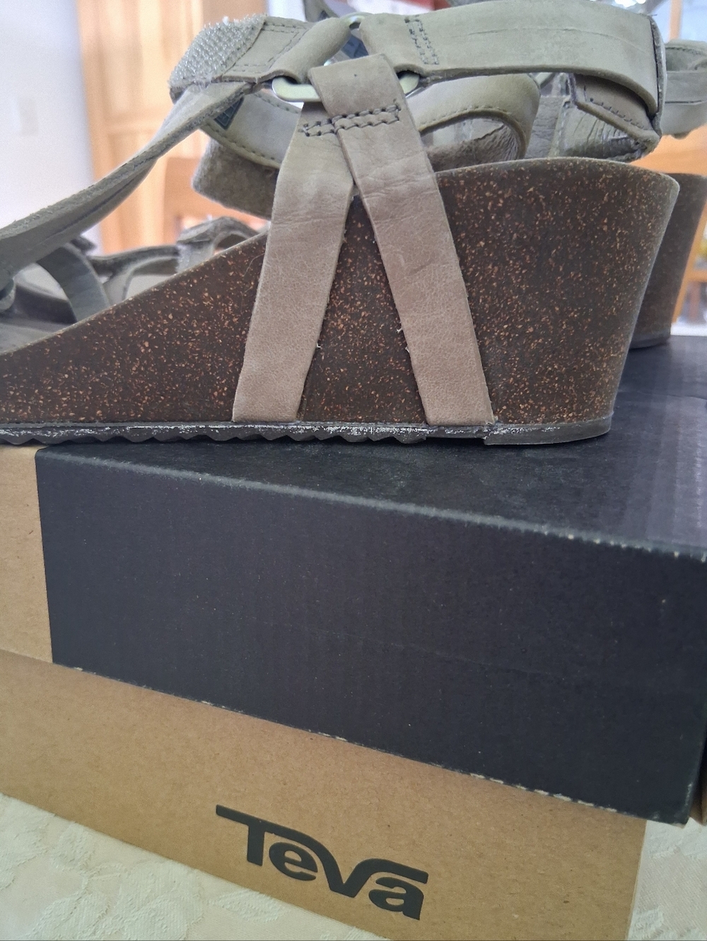 Teva Ysidro Universal Wedge Comfort Sandals - Picture 3 of 4